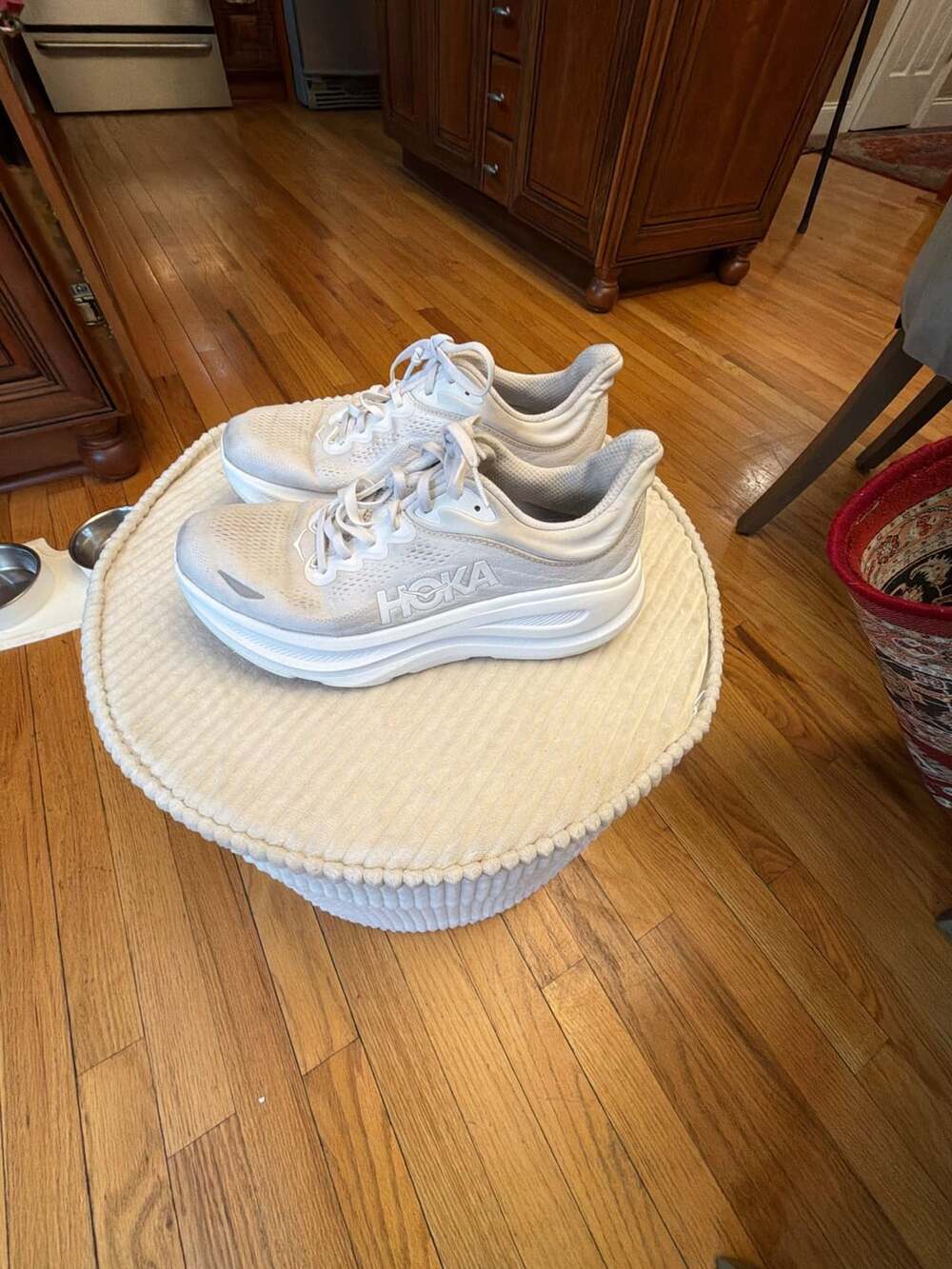 HOKA Bondi 8 Size 9 White Running Shoes